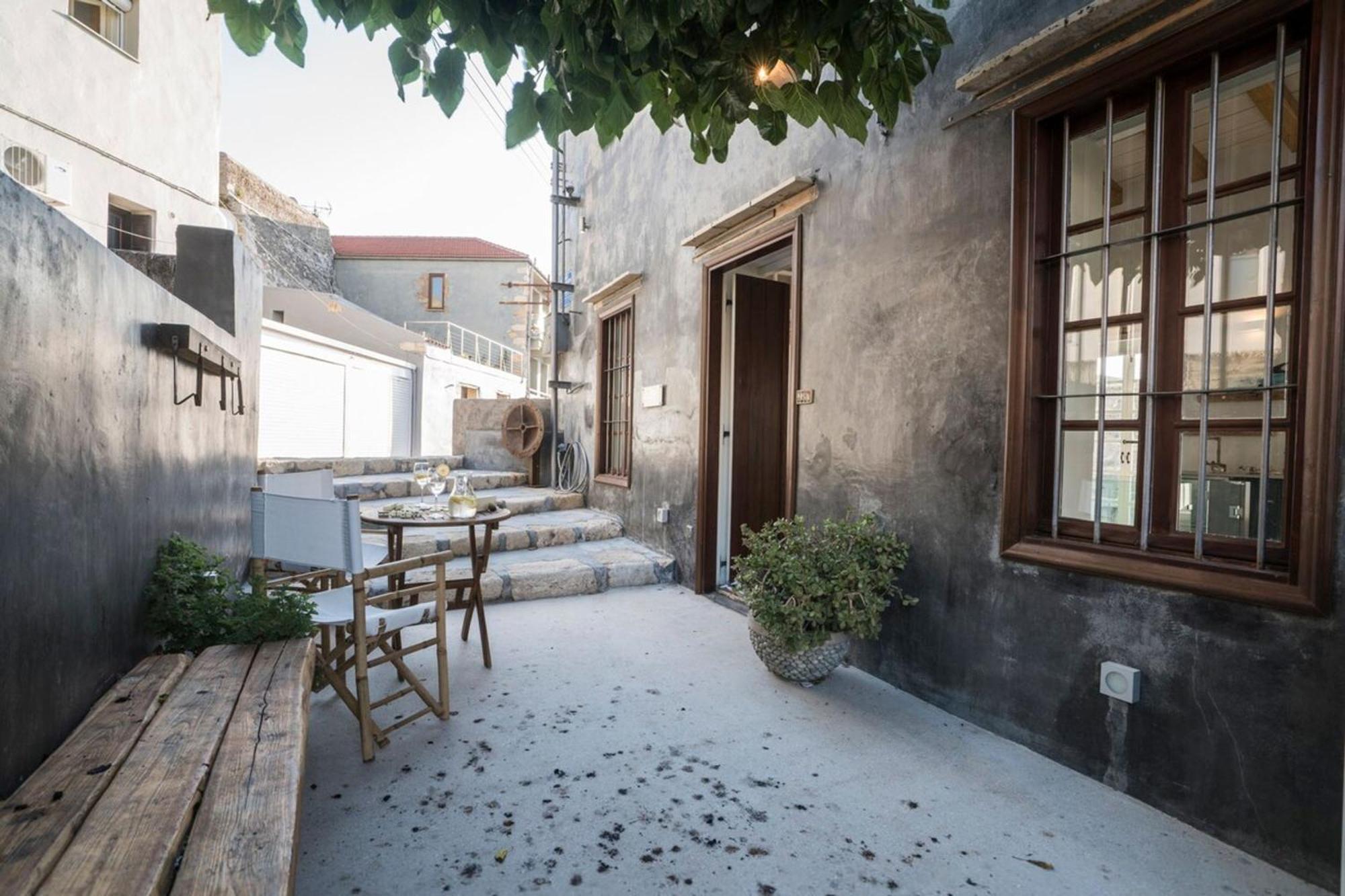 Villa Kito- Transformed House On The Water'S Edge Chania  Exterior foto