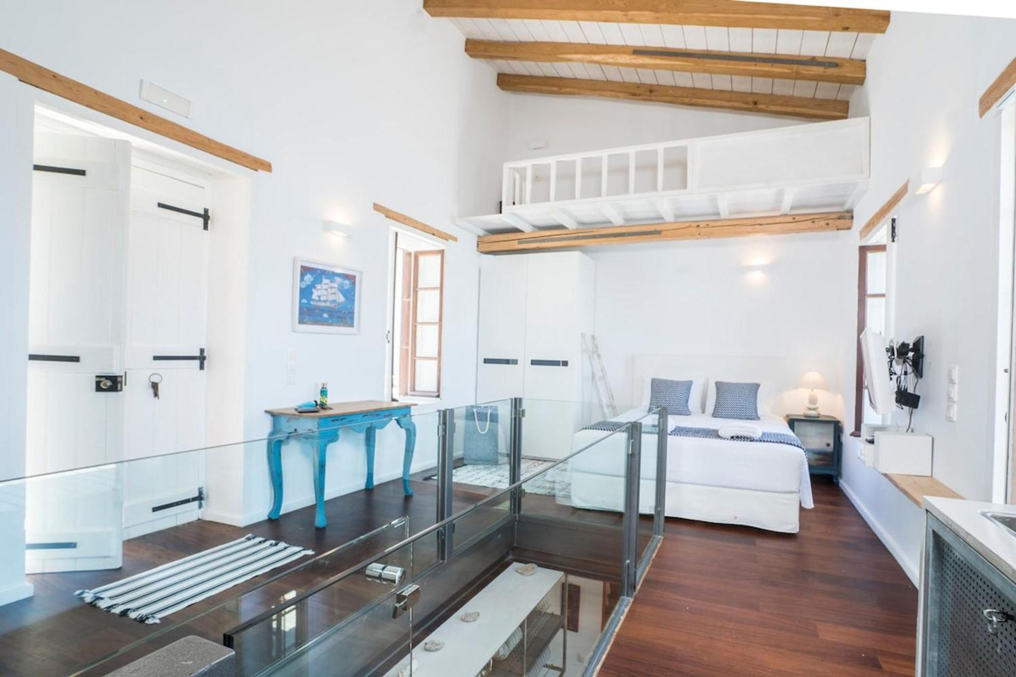 Villa Kito- Transformed House On The Water'S Edge Chania  Exterior foto